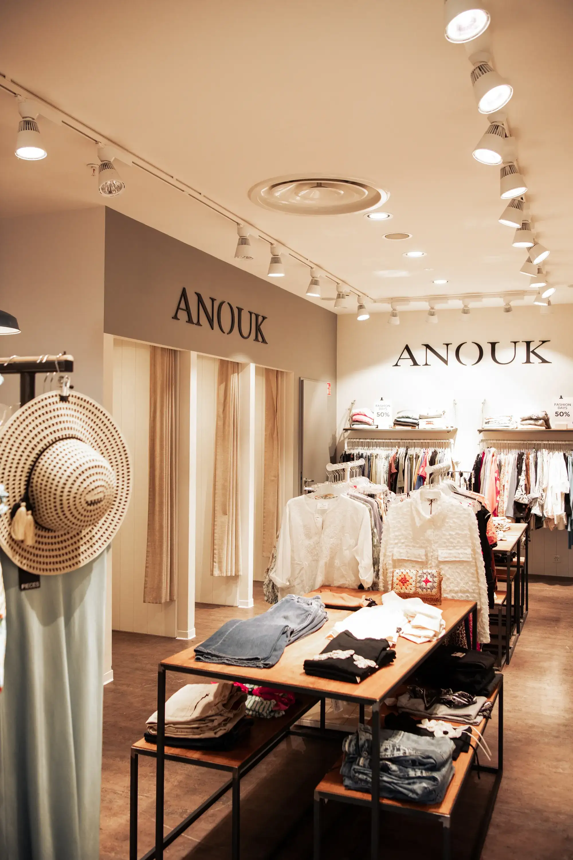 Anouk Vevey