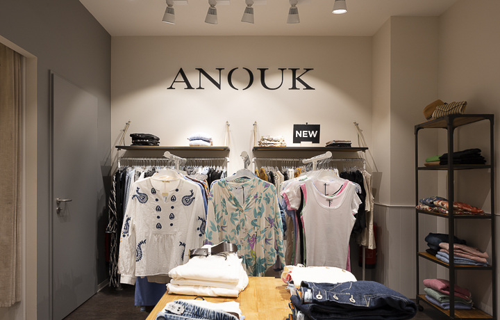 ANOUK-9