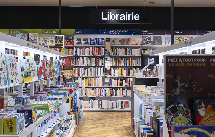 MANOR-FNAC LIBRAIRIE